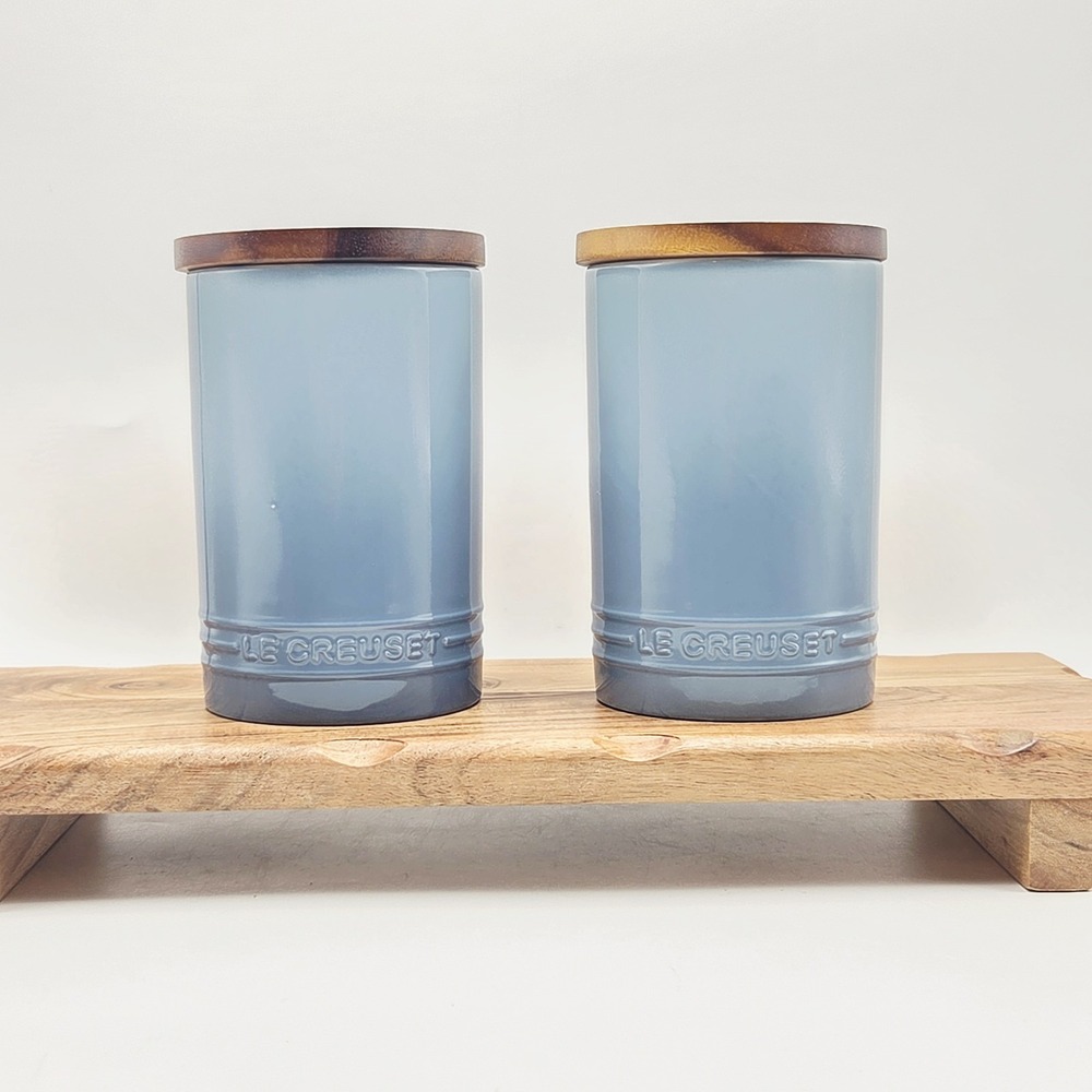 Le Creuset Chambray 26oz Stoneware Canister Wooden Lid Set x2 New Factory Second